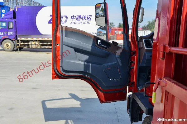 SHACMAN Commercial Vehicle Xuande Wing 9 Speed Edition 150hp 4X2(6 wheels) 4.15m Single Row Stake Truck (China VI) Cab (2) | 86Trucks