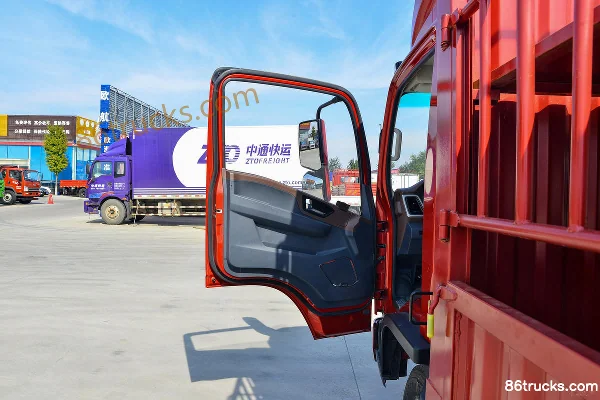 SHACMAN Commercial Vehicle Xuande Wing 9 Speed Edition 150hp 4X2(6 wheels) 4.15m Single Row Stake Truck (China VI) Cab (1) | 86Trucks