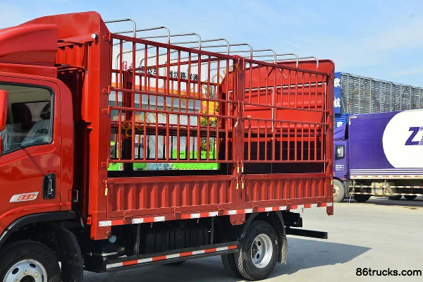 SHACMAN Commercial Vehicle Xuande Wing 9 Speed Edition 150hp 4X2(6 wheels) 4.15m Single Row Stake Truck (China VI) Body (1) | 86Trucks