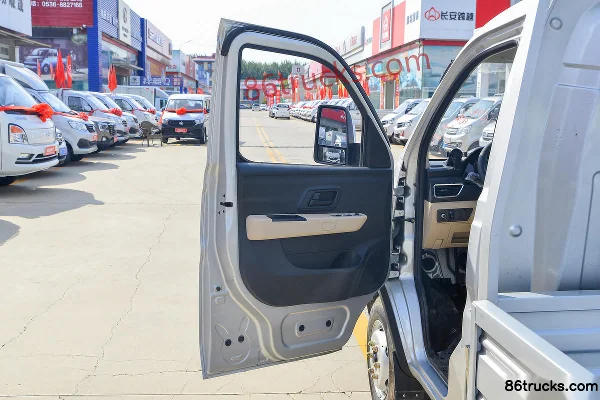 Changan Kuayue King X3 PLUS 2022 Flagship 1.6L Gasoline 122hp 4X2(6 wheels) 3.3m Single Row Flatbed Mini Truck (China VI) Cab (1) | 86Trucks