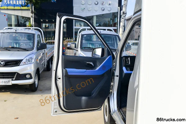 Foton Xiangling Q Integrated Comfort 1.6L 120 hp 4X2(6 wheels) Gasoline 3.09m single-row van mini truck Cab (1) | 86Trucks