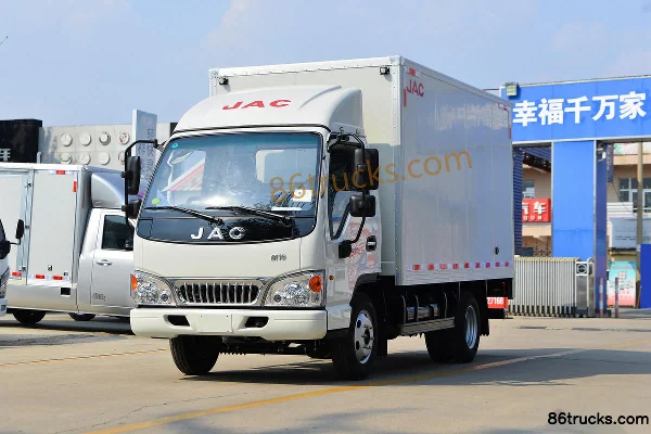 JAC Chuangfu Star H1 132hp 4X2(6 wheels) 3.7m single-row van light truck Exterior (3) | 86Trucks