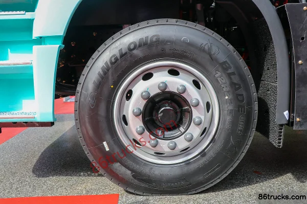 Sanhuan Shitong Haolong Xiaoman 6X4(10 wheels) Battery Electric Tractor Truck 350.21kWh Chassis (3) | 86Trucks