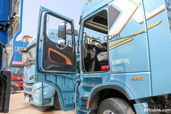 SHACMAN Delong X6000 Elite Edition 530 ch 6X4(10 roues) LNG automatic tracteur routier Cabine (2) | 86Trucks