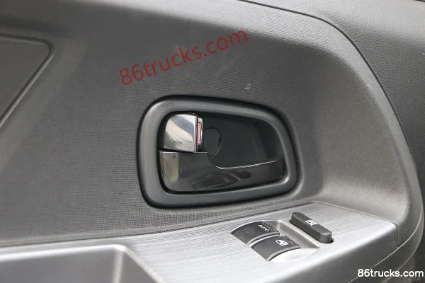 Ankai New Changan Ruixing M60 2023 Comfort Type 1.6L 105 hp CNG 2-Seat Panel Van (Rear Hinged Door) (China VI) Cab (3) | 86Trucks