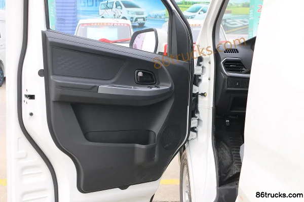 Ankai New Changan Ruixing M60 2023 Comfort Type 1.6L 105 hp CNG 2-Seat Panel Van (Rear Hinged Door) (China VI) Cab (2) | 86Trucks