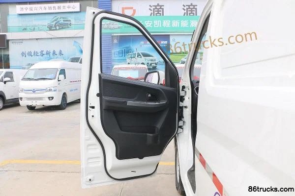 Ankai New Changan Ruixing M60 2023 Comfort Type 1.6L 105 hp CNG 2-Seat Panel Van (Rear Hinged Door) (China VI) Cab (1) | 86Trucks