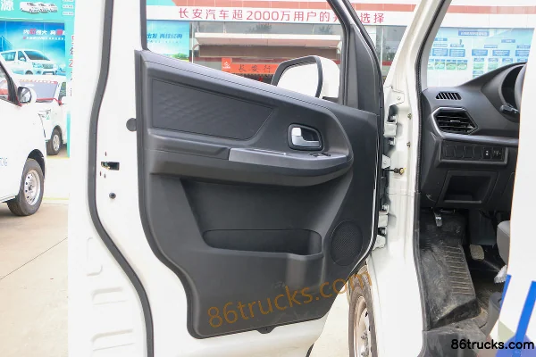 Changan Qingche Ruixing M60 2019 Business 109ch 6 places 1.5L minibus (China V) Cabine (2) | 86Trucks