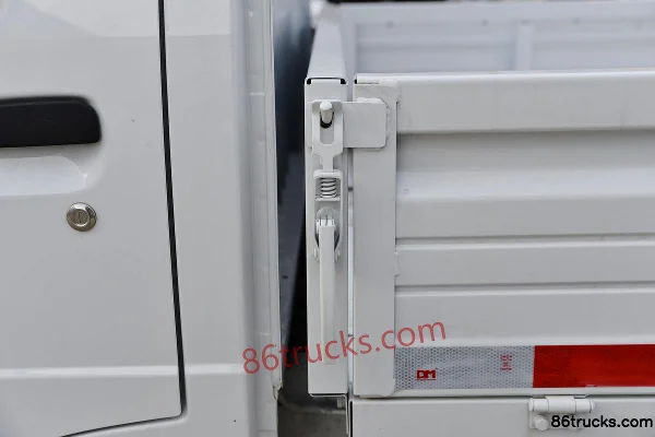 SRM Xinyuan T1LEV 1.6T 2.44m Single-row Pure Electric Flatbed Micro Truck 16.8kWh 4X2(6 wheels) Body (3) | 86Trucks