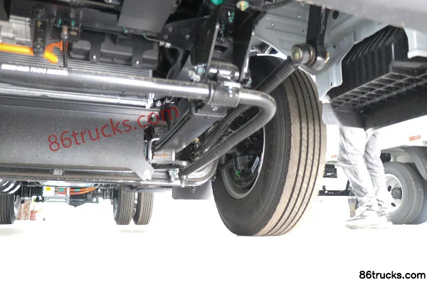 FARIZON Xingzhi H8M 4,5T 4,15 m cabine simple camion léger fourgon hybride rechargeable au méthanol 20,83 kWh 4X2(6 roues) Châssis (3) | 86T