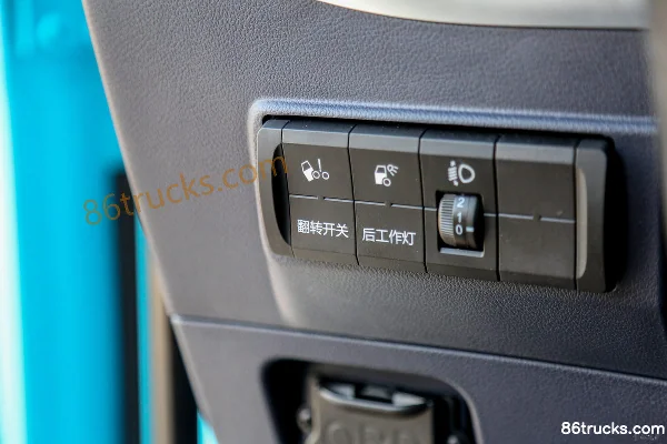 SANY Truck 江山SE 6X4(10 roues) tracteur routier électrique pur à batterie interchangeable 388kWh Cabine (3) | 86Trucks
