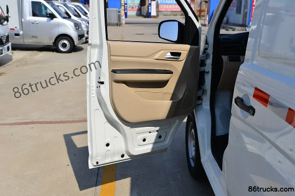 Changan Kuayue Kuayue Star V7EV Smart Edition 2.9T 2-Seat 4.8m Electric Cargo Van (Double Rear Doors) 38.64kWh Cab (2) | 86Trucks