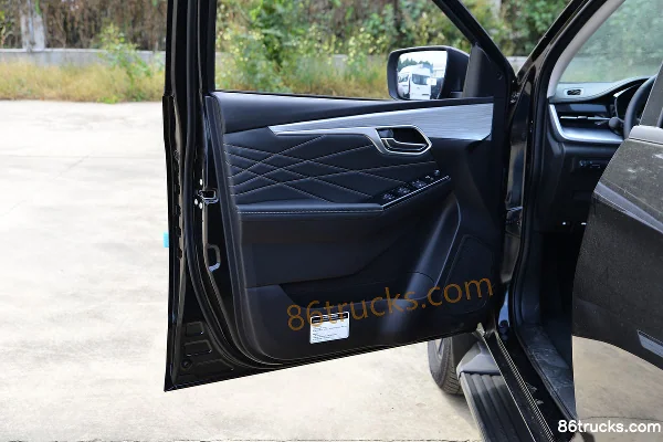 Jiangxi Isuzu D-MAX V-CROSS 2023 Changling 1.9T Diesel 177hp 4WD Automatic Double Row Pickup Chassis (2) | 86Trucks
