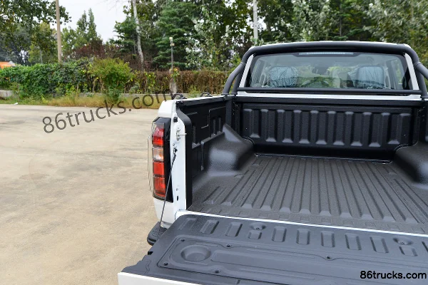 JMC Dadao Quannengzhe Shuxiang 2.3T diesel 177 ch automatique 2 roues motrices empattement standard double cabine pick-up Carrosserie (4)
