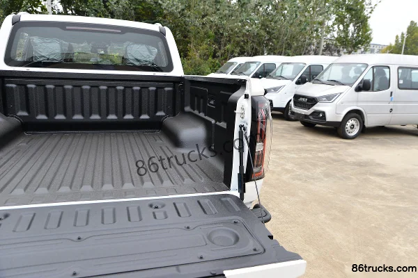 JMC Dadao Gantanzhe Wujie 2.3T diesel 177 ch automatique 4x4(6 roues) empattement standard double cabine pick-up Carrosserie (6) | 86Trucks