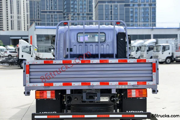 Sinotruk HOWO Tongshuai 140hp 4X2(6 wheels) 3.85m Crew Cab Flatbed Light Truck (China VI)(Fast Gear 8-speed) Body (2) | 86Trucks