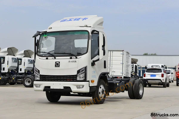 XCMG Hanchi Haoshengxing 132hp 4X2(6 wheels) 4.18m Single Row Sideswiper Light Truck Exterior (3) | 86Trucks