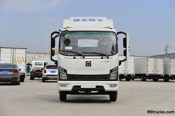 XCMG Hanchi Haoshengxing 132hp 4X2(6 wheels) 4.18m Single Row Sideswiper Light Truck Exterior (2) | 86Trucks