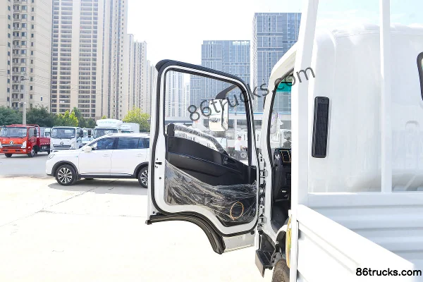 XCMG Hanchi Jinxing 132hp 4X2(6 wheels) 3.42m semi-row flatbed light truck (China VI) Cab (1) | 86Trucks