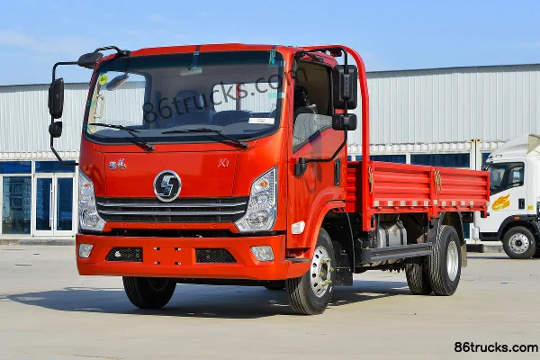 SHACMAN Light Truck Delong K1 Luxury Edition 160hp 4X2(6 wheels) 4.85m Row Half Flatbed Cargo Truck Exterior (3) | 86Trucks
