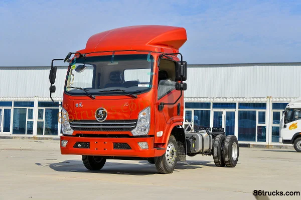 SHACMAN Light Truck Delong K1 Basic 160hp 4X2(6 wheels) 4.85m crew cab stake truck Exterior (3) | 86Trucks