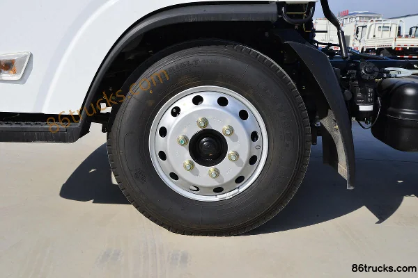 SHACMAN Light Truck Houlang 140 hp 4X2(6 wheels) 4.18m Single Row Flatbed Light Truck (China VI) Chassis (2) | 86Trucks