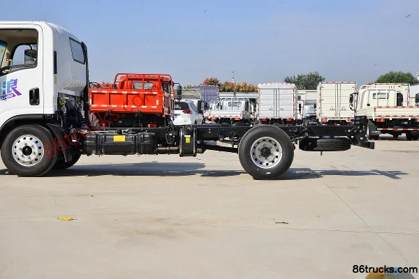 SHACMAN Light Truck Houlang 140 hp 4X2(6 wheels) 4.18m Single Row Flatbed Light Truck (China VI) Chassis (1) | 86Trucks
