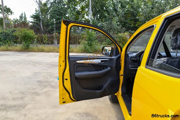 Jiangxi Isuzu Ruimai 2023 Model 2.5T Diesel 143 hp Manual 2WD Long Wheelbase Double Cab Pickup (Engineering Yellow) Chassis (1) | 86Trucks