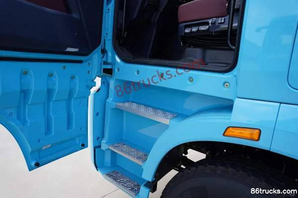 SANY Truck Jiangshan SE Standard Load Edition 6X4(10 wheels) Electric Tractor Truck EVE 565kWh Cab (3) | 86Trucks