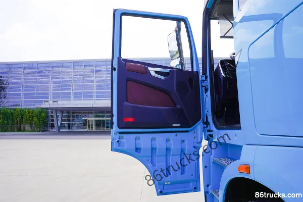SANY Truck Jiangshan SE Standard Load Edition 6X4(10 wheels) Electric Tractor Truck EVE 565kWh Cab (1) | 86Trucks