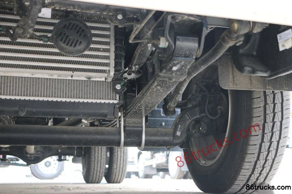 Foton Aoling M Card 2.0L 144hp 4X2(6 wheels) Gasoline 3.38m Single Row Box Mini Truck (Hydraulic Brake) Chassis (3) | 86Trucks
