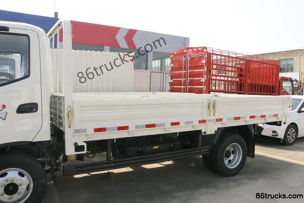 Foton Auman Jiyun Classic Edition 170 hp 4X2(6 wheels) 4.17 m single-row stake light truck (China VI) Body (1) | 86Trucks