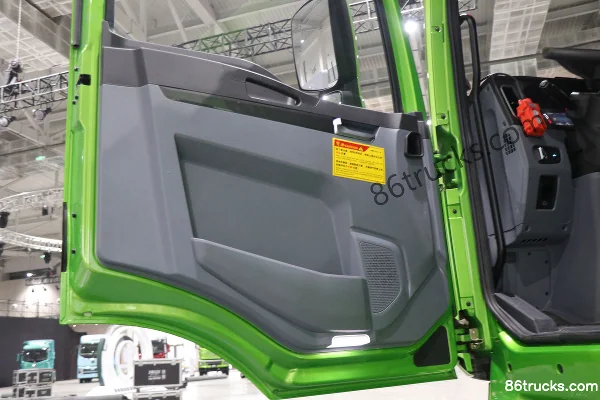 Proton Auto 31T 8X4(12 wheels) 5.6m Fuel Cell Dump Truck 127.7kWh Cab (2) | 86Trucks