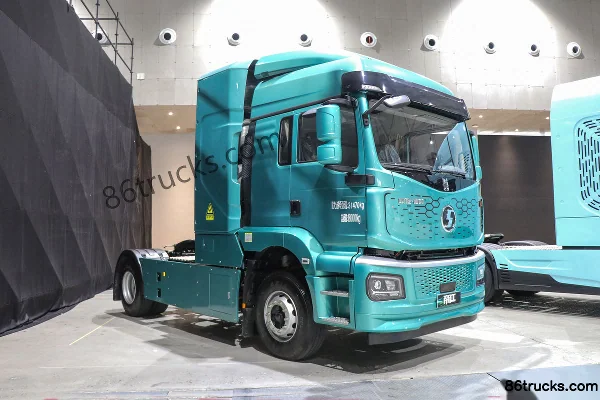 Proton Auto 4X2(6 wheels) Fuel Cell Tractor Truck 76.63kWh Exterior