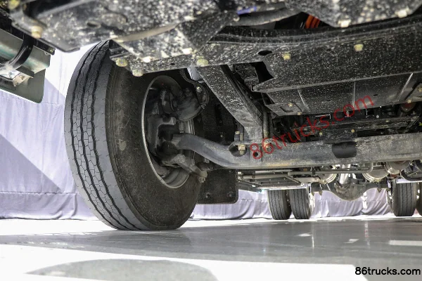 Proton Auto 4X2(6 wheels) Fuel Cell Tractor Truck 76.63kWh Chassis (2) | 86Trucks