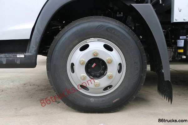 Sinotruk HOWO Hanjiang 150 ch 4X2(6 roues) 4,15 m camion plateau à cabine simple (WLY 6 vitesses) Châssis (1) | 86Trucks