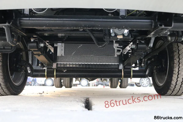 JAC Kaida X6 1.6L 122 hp 4X2(6 wheels) gasoline 3.8m single-row flatbed light truck Chassis (1) | 86Trucks
