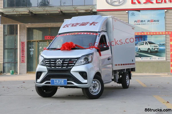 Ankai Xinxingka Standard 1.5L Gasoline 116hp 4X2(6 wheels) Qingshan 5-Speed 2.53m Double Row Van Mini Truck Exterior (3) | 86Trucks