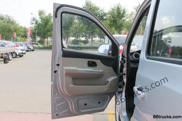 Changan Star 5 2021 Basic 103 hp 5-Seat 1.4L Minibus (China VI) Cab (1) | 86Trucks