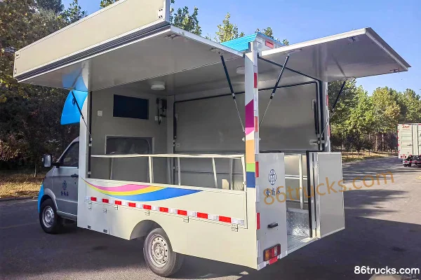 JAC Zhengcheng W1 Luxury Edition 1.5L 116 hp 4X2(6 wheels) gasoline 3.15m single-row vending truck Cab (1) | 86Trucks