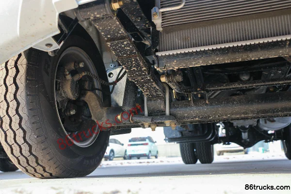Ankai Shenqi T30 1.6L Comfort 122hp 4X2(6 wheels) Gasoline 3.055m Double Row Box Micro Truck (China VI) Chassis (2) | 86Trucks