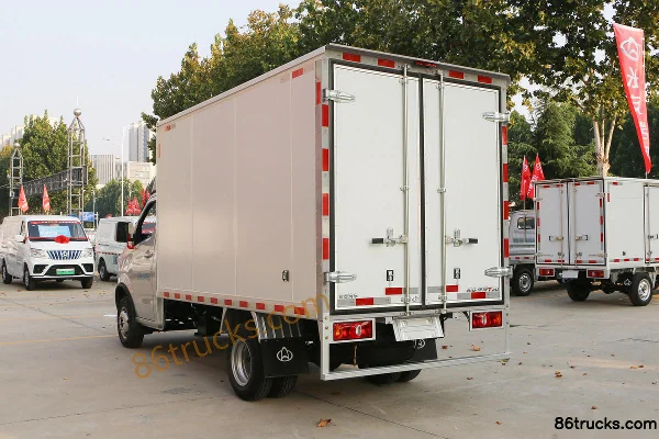 Ankai Shenqi T30 1.6L Comfort 122hp 4X2(6 wheels) Gasoline 3.055m Double Row Box Micro Truck (China VI) Body (2) | 86Trucks