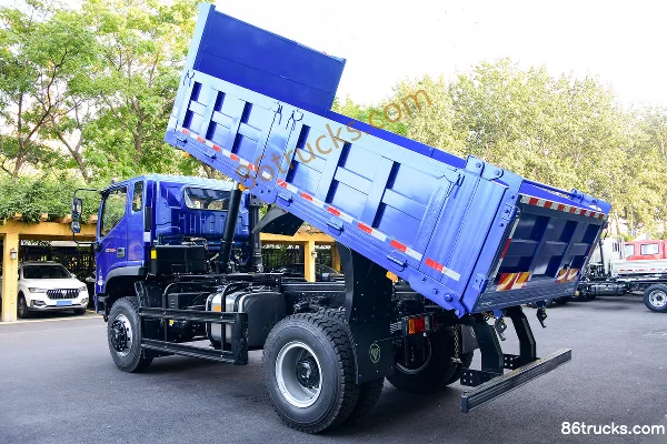 Foton Big Diamond ES5 220 hp 4X4(6 wheels) 4.2m dump truck Cab (3) | 86Trucks