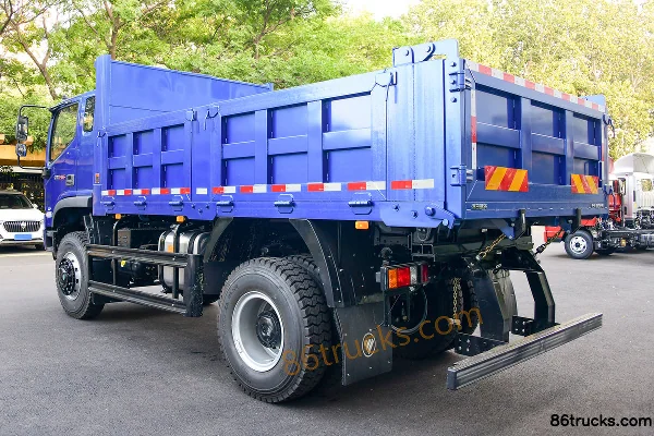 Foton Big Diamond ES5 220 hp 4X4(6 wheels) 4.2m dump truck Cab (1) | 86Trucks