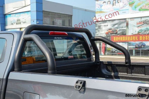 Jiangxi Isuzu Lingtuo 6-Series Leading Edition 2L Gasoline 220hp AT Auto 4WD Standard Wheelbase Van Pickup Official Photos (1) | 86Trucks