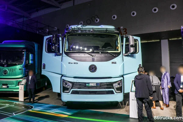 Proton Auto 6X4(10 roues) tracteur routier à pile à combustible 58.73kWh Extérieur (3) | 86Trucks