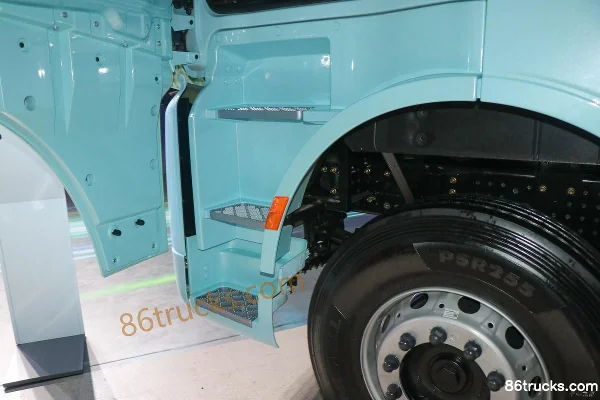 Proton Auto 6X4(10 roues) tracteur routier à pile à combustible 58.73kWh Cabine (2) | 86Trucks