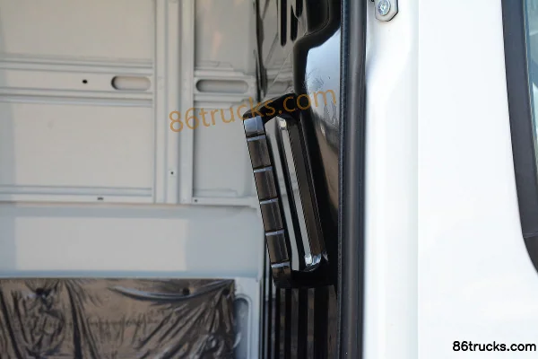 NAVECO Ousheng 145 hp 2.0T 2-seat Long Wheelbase High Roof Panel Van (China VI) Cargo Box (3) | 86Trucks