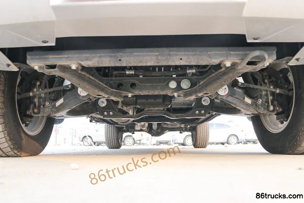 Jiangxi Isuzu Ruimai S 2019 Super Deluxe Standard Wheelbase 2.0T Gasoline 204hp 2WD Double Cab Pickup Body (1) | 86Trucks