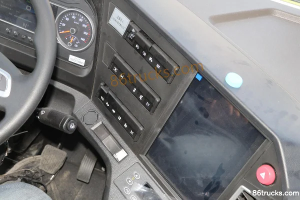 Changzheng Auto Q1 25T 6X4(10 wheels) Hydrogen Fuel Cell Electric Tractor Truck 105kWh Cab (2) | 86Trucks